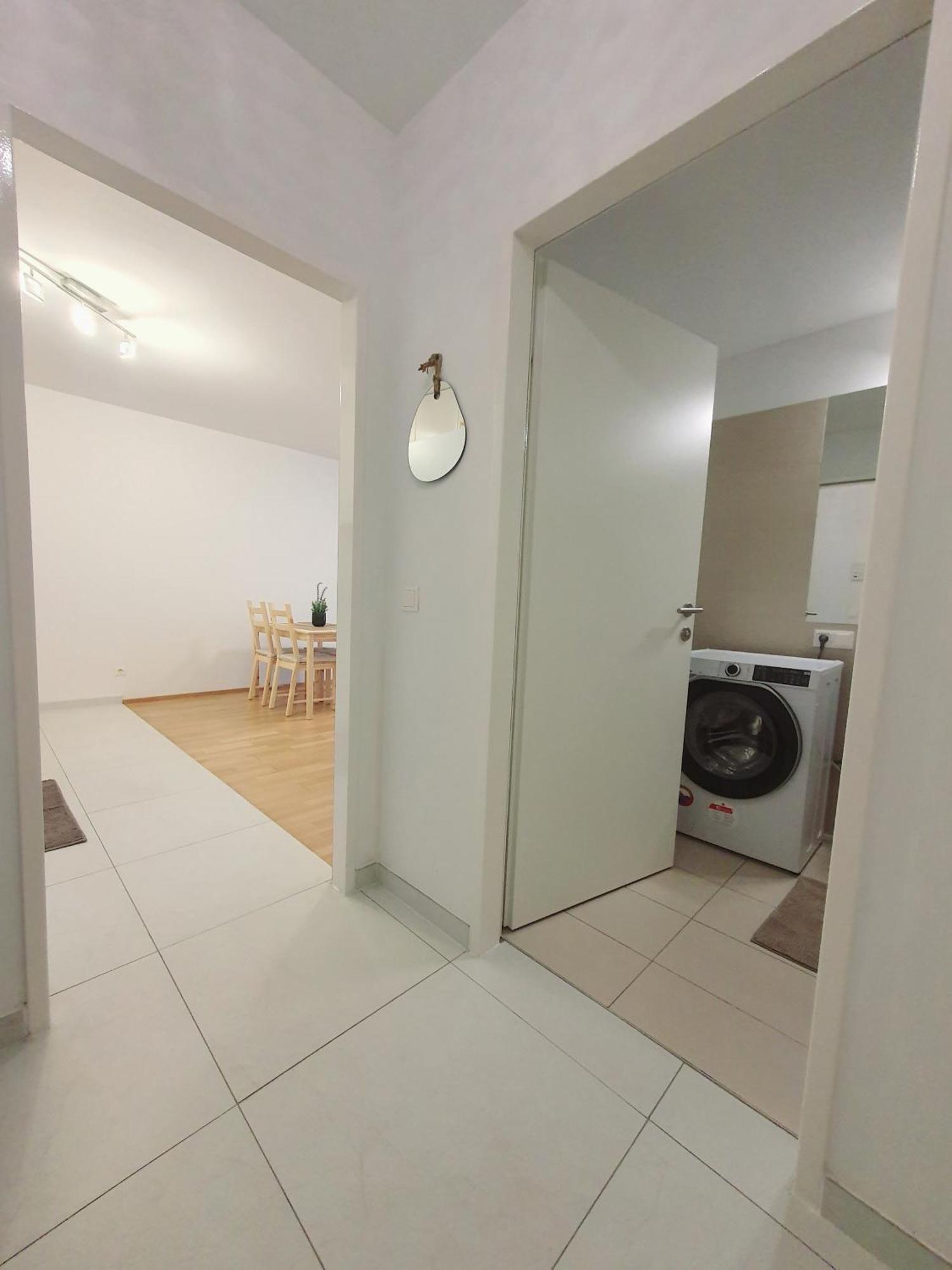 Near Lake One Bedroom Cute Apartment 维也纳 外观 照片